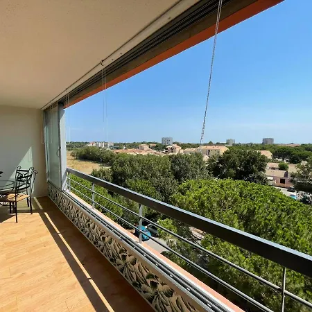 T3 Vue Sur Mer, Renové à Neuf, 4 à 6 Pers,65 M2-500 M De La *