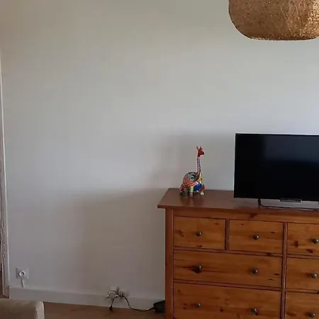 T3 Vue Sur Mer, Renové à Neuf, 4 à 6 Pers,65 M2-500 M De La Appartement